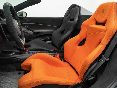 Certified 2020 Ferrari 488 Pista Spider RWD image 5