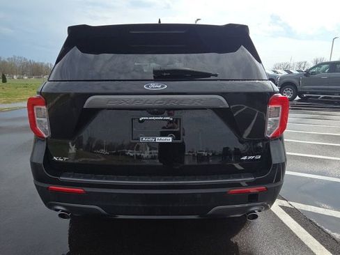 Used 2023 Ford Explorer XLT w/ Equipment Group 202A image 9