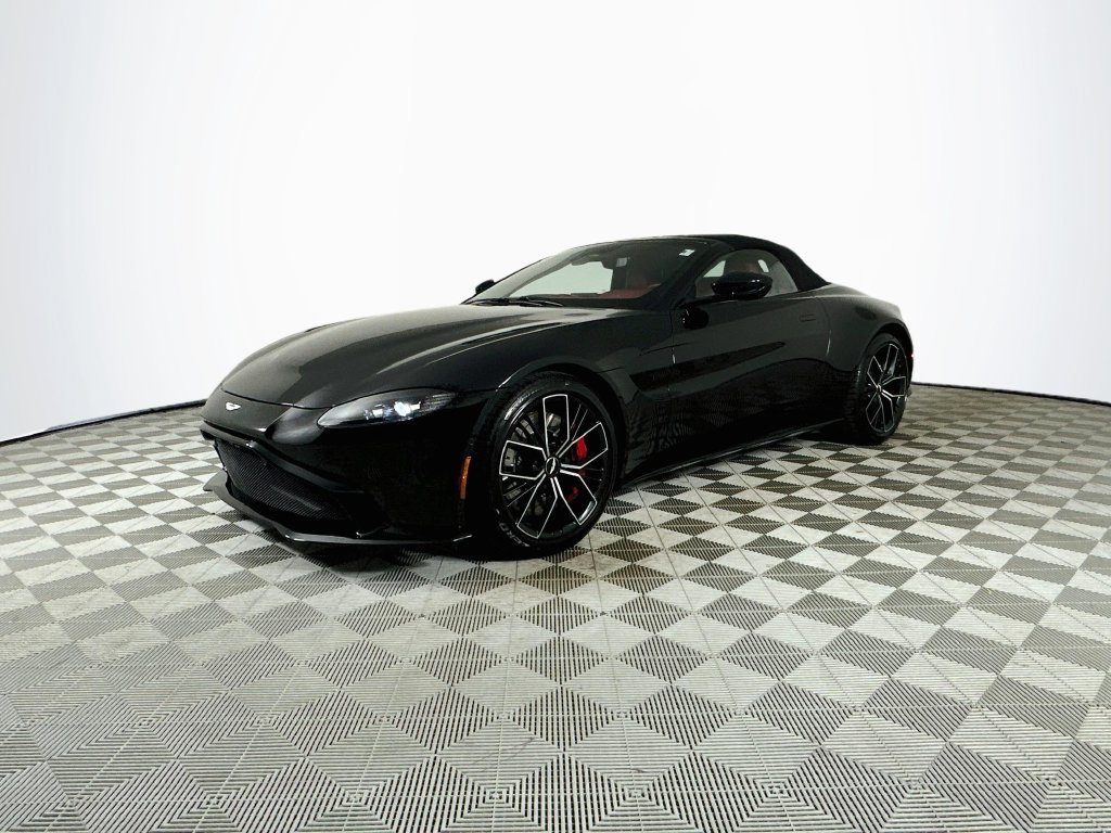 Used 2022 Aston Martin V8 Vantage Roadster RWD image 31