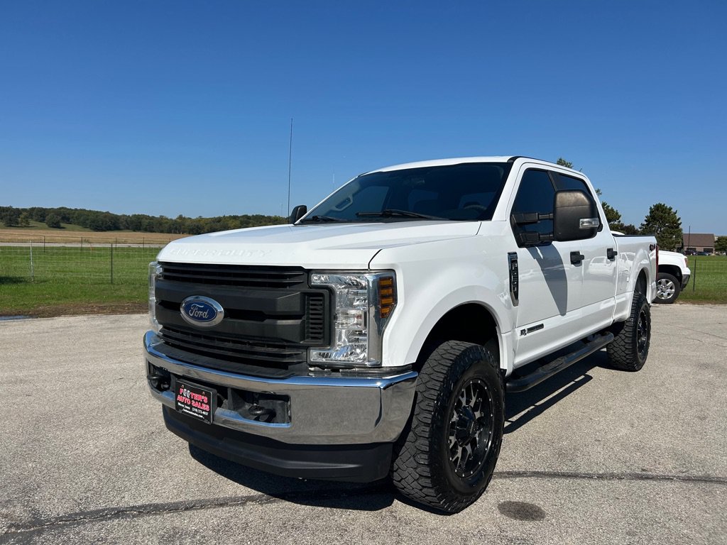 Used 2019 Ford F250 XL w/ Power Equipment Group AWD/4WD image 1