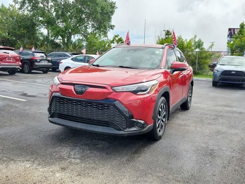 Used 2023 Toyota Corolla Cross AWD Hybrid image 5