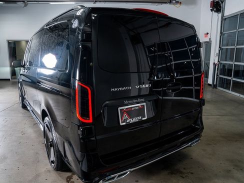 Used 2020 Mercedes-Benz Metris Passenger image 24