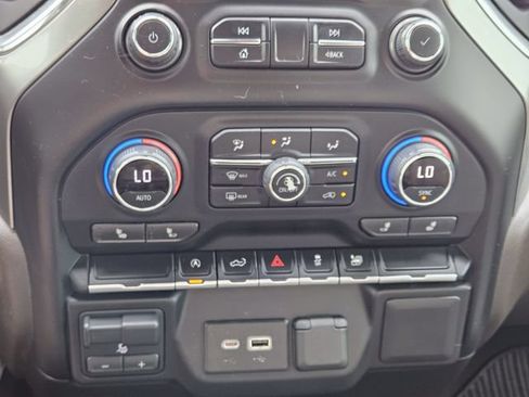 Used 2022 Chevrolet Silverado 1500 LT RWD image 24