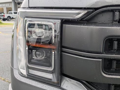 Used 2022 Ford F150 Lariat w/ Equipment Group 502A High image 10