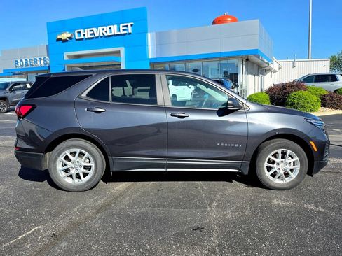 Used 2022 Chevrolet Equinox LS w/ LS Convenience Package AWD/4WD image 9