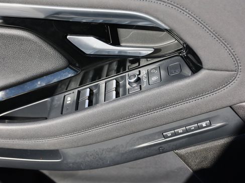 Used 2020 Land Rover Range Rover Evoque SE image 37