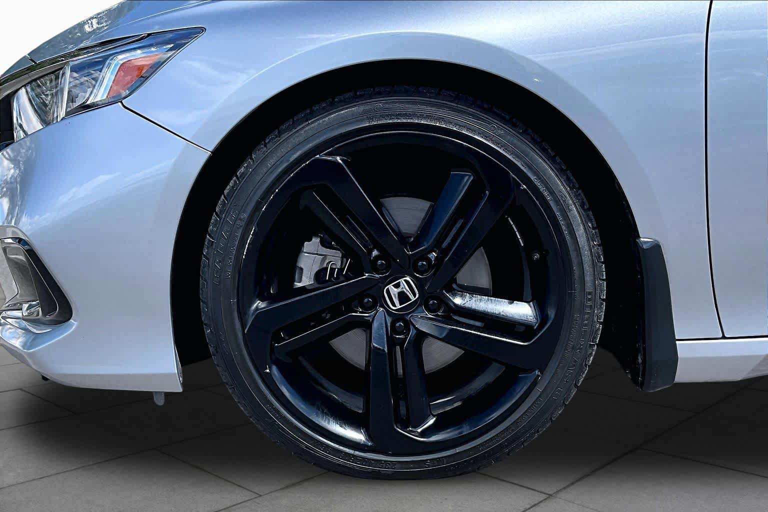 Used 2021 Honda Accord Sport image 11