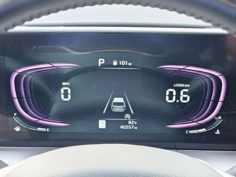 Used 2025 Kia Telluride S FWD image 19