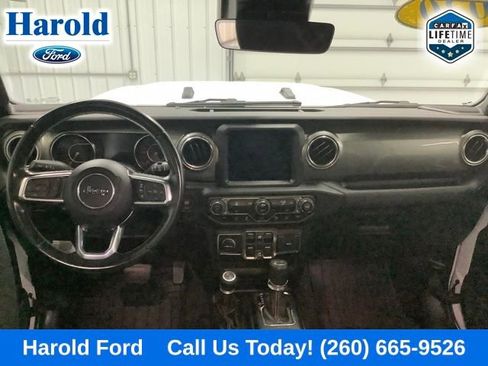 Used 2020 Jeep Wrangler Unlimited Sahara AWD/4WD image 14