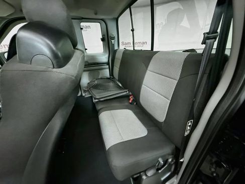 Used 2002 Ford F250 XLT AWD/4WD image 21