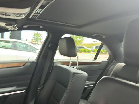 Used 2014 Mercedes-Benz E 350 4MATIC Sedan image 13