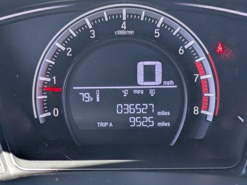 Used 2018 Honda Civic Sport image 11