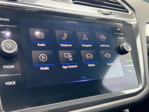 Used 2024 Volkswagen Tiguan Wolfsburg Edition image 24
