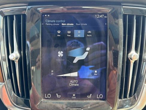 Used 2017 Volvo S90 T6 Inscription w/ Vision Package AWD/4WD image 40