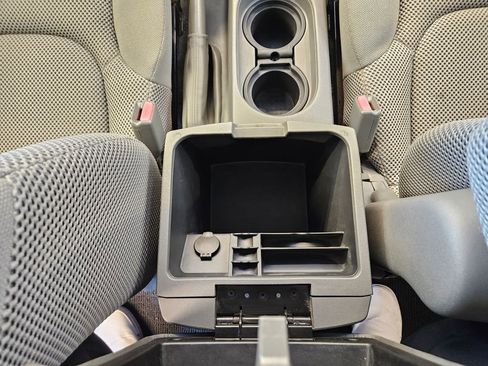 Used 2005 Nissan Frontier SE image 20