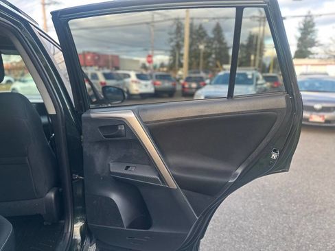 Used 2013 Toyota RAV4 XLE image 20