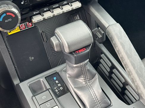 Used 2025 Toyota Tacoma TRD Off-Road w/ TRD Off Road Upgrade Package image 20