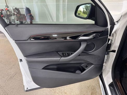Used 2017 BMW X1 xDrive28i image 23