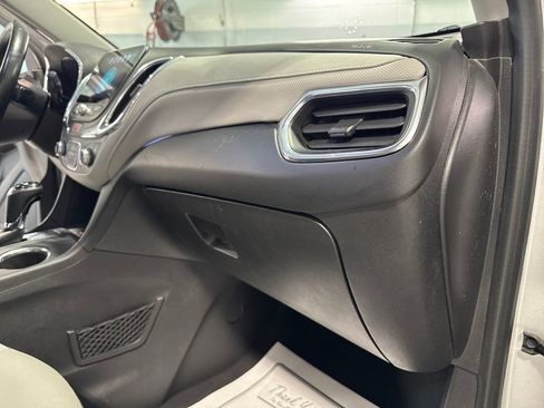 Used 2018 Chevrolet Equinox Premier AWD/4WD image 33