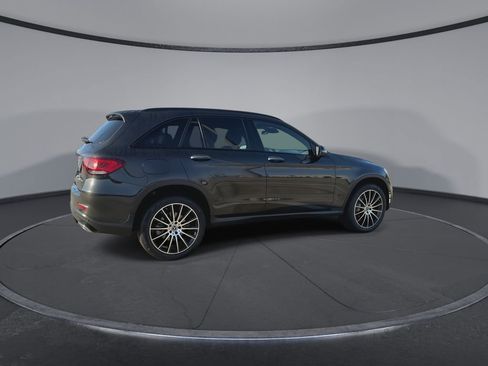 Used 2022 Mercedes-Benz GLC 300 image 9