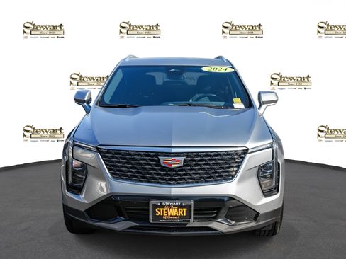 Used 2024 Cadillac XT4 Premium Luxury image 18
