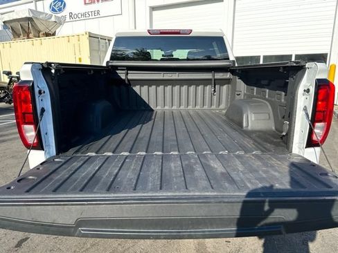 Used 2023 GMC Sierra 1500 Elevation AWD/4WD image 15