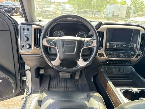 Used 2018 GMC Sierra 1500 Denali w/ Denali Ultimate Package AWD/4WD image 15