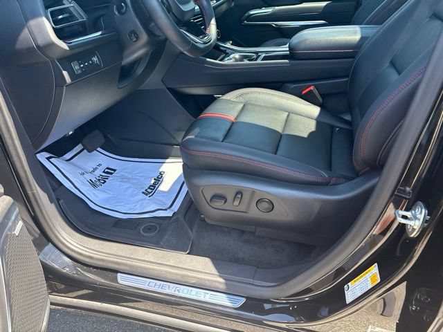 Used 2024 Chevrolet Traverse RS w/ LPO, Floor Liner Package AWD/4WD image 16