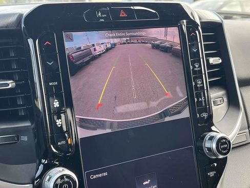 New 2026 RAM 1500 4x4 Crew Cab image 5