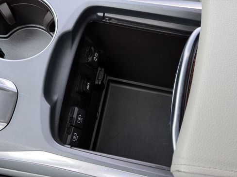 Used 2018 Acura MDX SH-AWD image 29