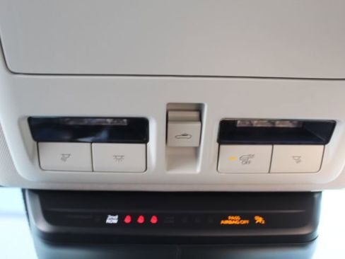 Certified 2025 MAZDA CX-50 AWD 2.5 Hybrid w/ Premium Pkg image 29