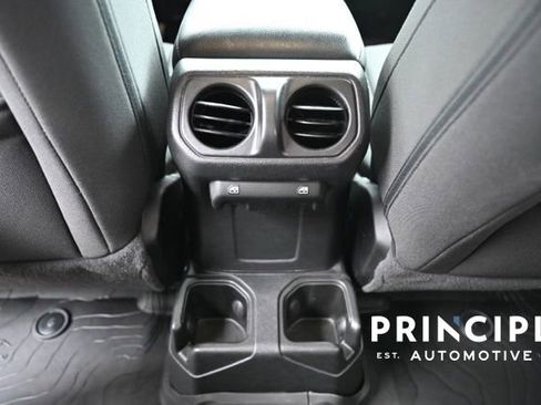 Used 2023 Jeep Wrangler Sport S image 27