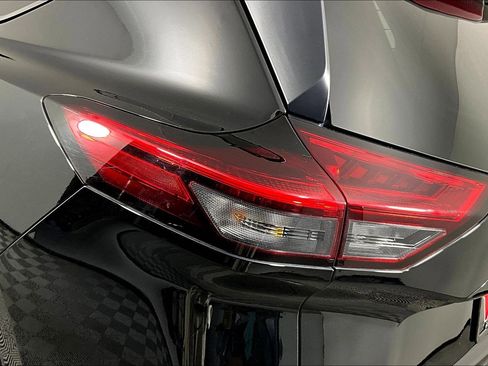 Certified 2023 Nissan Rogue S image 24