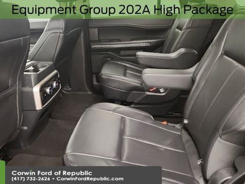 Certified 2024 Ford Expedition XLT image 28