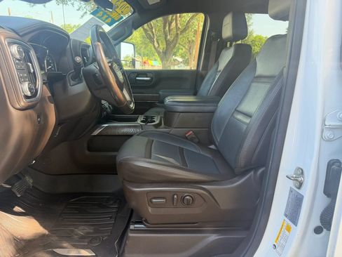 Used 2023 GMC Sierra 2500 Denali w/ Technology Package AWD/4WD image 9
