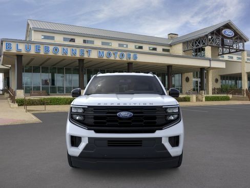 New 2026 Ford Expedition Active RWD image 6