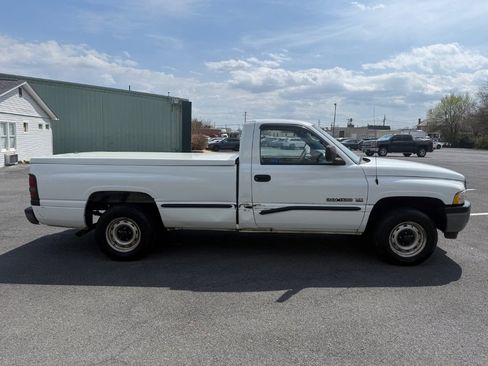 Used 2000 Dodge Ram 1500 Truck 2WD Regular Cab image 4