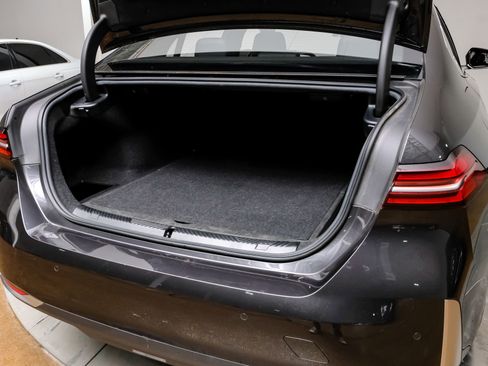 Used 2024 BMW 530i xDrive image 56