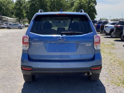 Used 2017 Subaru Forester 2.5i Premium AWD/4WD image 6