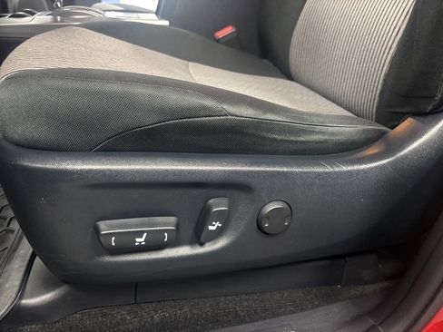 Used 2022 Toyota 4Runner SR5 image 25