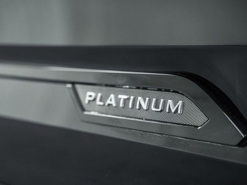 Used 2023 Toyota Tundra Platinum image 10