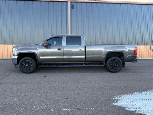 Used 2015 GMC Sierra 2500 SLE image 4