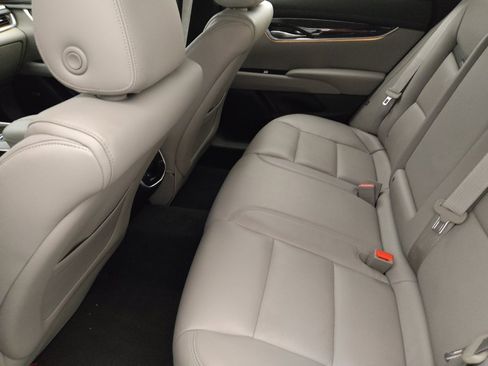 Used 2016 Cadillac XTS Luxury FWD image 18