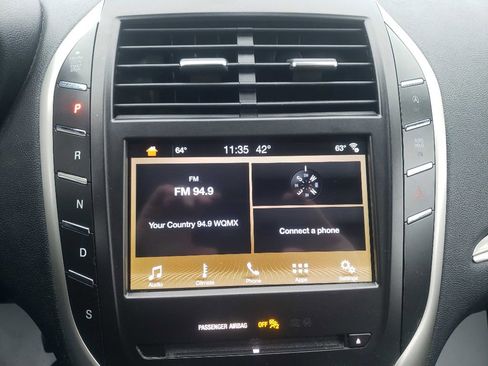 Used 2019 Lincoln MKC Premiere image 14