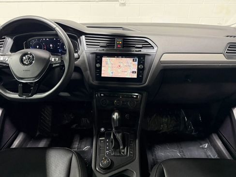 Used 2020 Volkswagen Tiguan S image 22