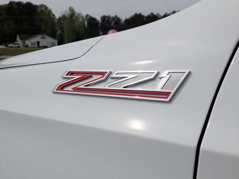 Used 2024 Chevrolet Suburban Z71 w/ Luxury Package image 33