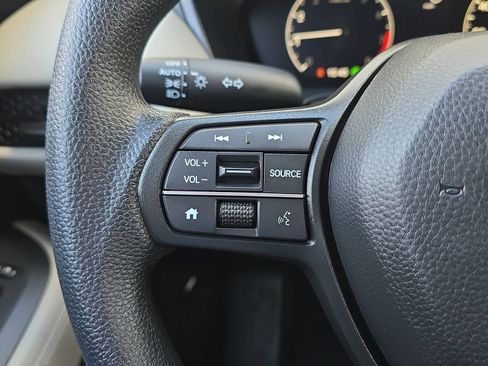 Certified 2025 Honda HR-V LX image 17