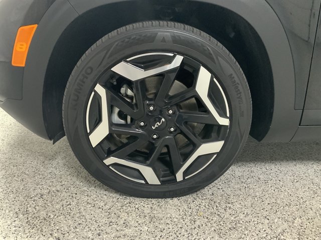 Used 2024 Kia Seltos SX w/ SX Sunroof Package AWD/4WD image 11