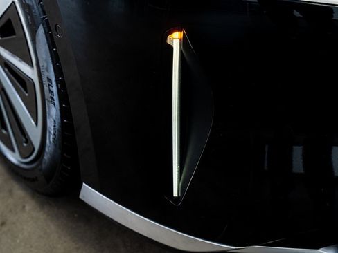 Used 2023 Lucid Air Pure image 19