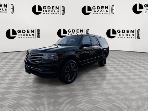 Used 2017 Lincoln Navigator L Reserve image 4